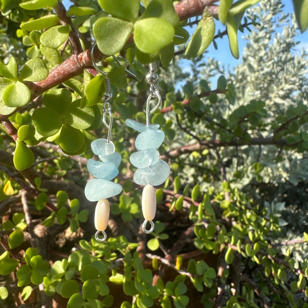 Elegant Blue and Cream Dangle Earrings